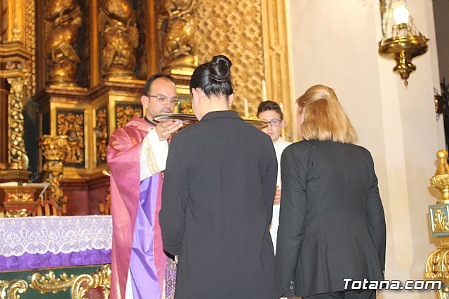 Imposicin de escapularios Cristo de la Agona y Virgen de la Esperanza 2019 - 79