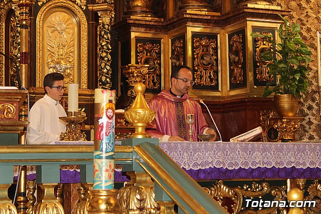 Imposicin de escapularios Cristo de la Agona y Virgen de la Esperanza 2019 - 84