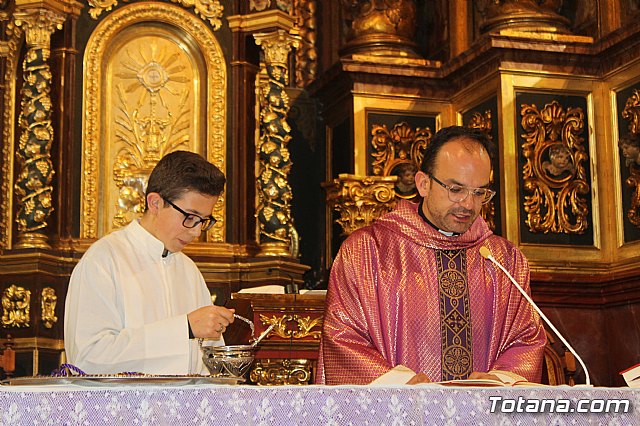 Imposicin de escapularios Cristo de la Agona y Virgen de la Esperanza 2019 - 86