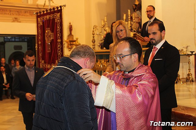 Imposicin de escapularios Cristo de la Agona y Virgen de la Esperanza 2019 - 92