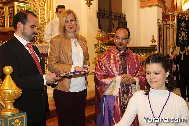 Imposicin de escapularios Cristo de la Agona y Virgen de la Esperanza 2019 - 119