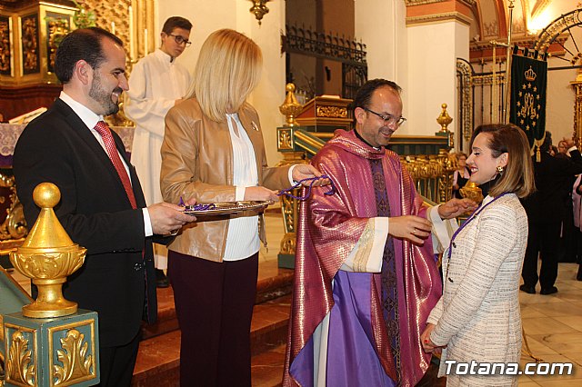 Imposicin de escapularios Cristo de la Agona y Virgen de la Esperanza 2019 - 124