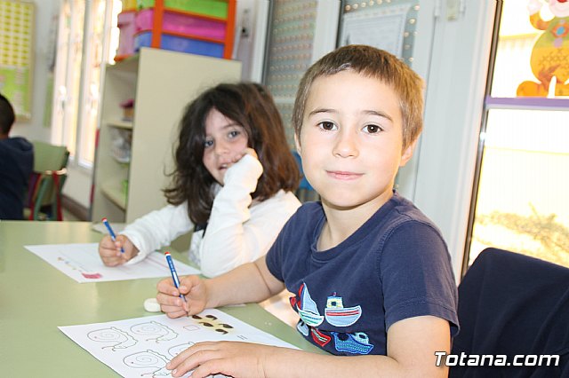 30 nios y nias participan en la Escuela de Semana Santa Holidays 3.0 - 8