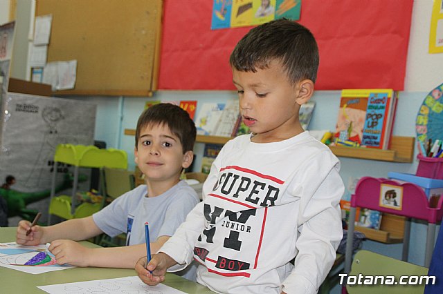 30 nios y nias participan en la Escuela de Semana Santa Holidays 3.0 - 14