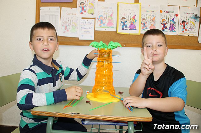 30 nios y nias participan en la Escuela de Semana Santa Holidays 3.0 - 24