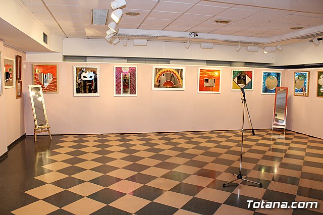 Exposicin Espejos Pintados - 