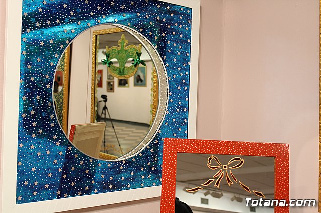 Exposicin Espejos Pintados - 