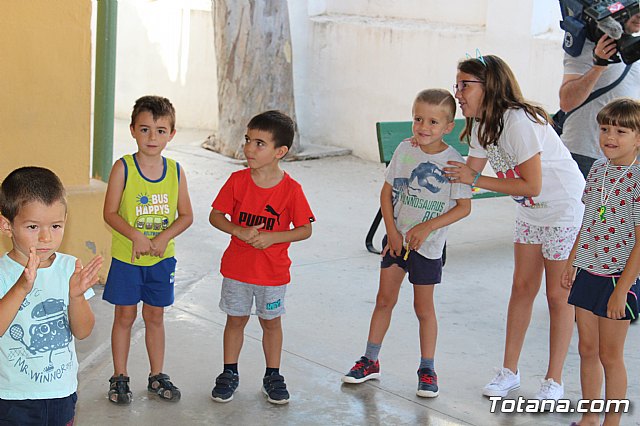 Visita a las Escuelas de Verano 2018 promovidas por el 