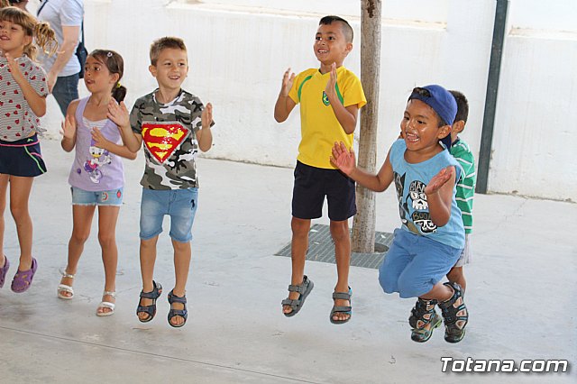 Visita a las Escuelas de Verano 2018 promovidas por el 