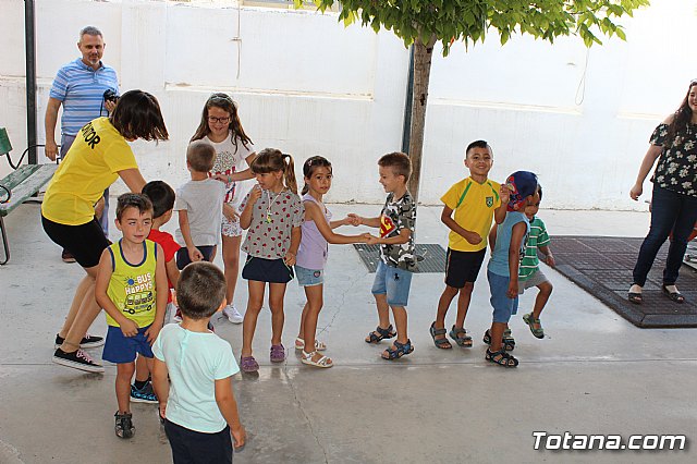 Visita a las Escuelas de Verano 2018 promovidas por el 