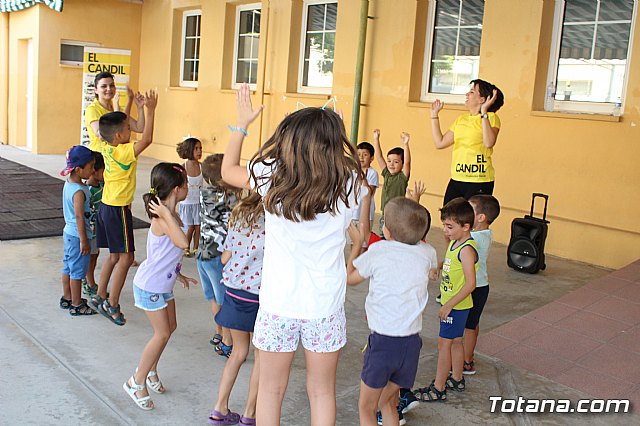 Visita a las Escuelas de Verano 2018 promovidas por el 
