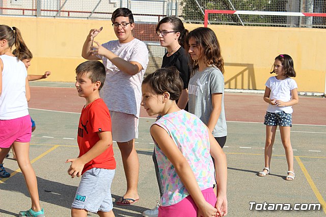 Visita a las Escuelas de Verano 2018 promovidas por el 