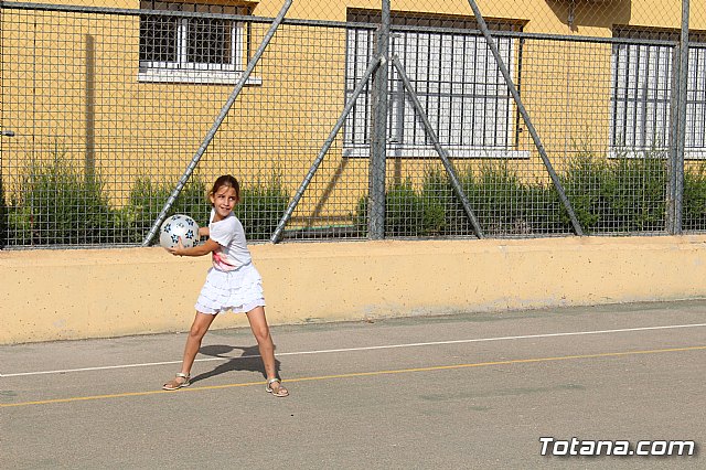 Visita a las Escuelas de Verano 2018 promovidas por el 