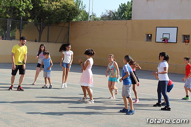 Visita a las Escuelas de Verano 2018 promovidas por el 