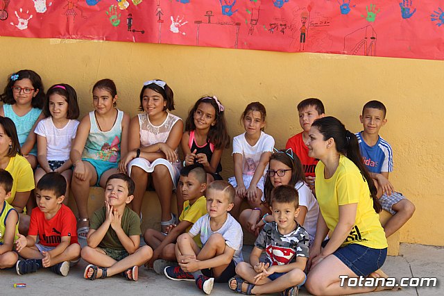 Visita a las Escuelas de Verano 2018 promovidas por el 