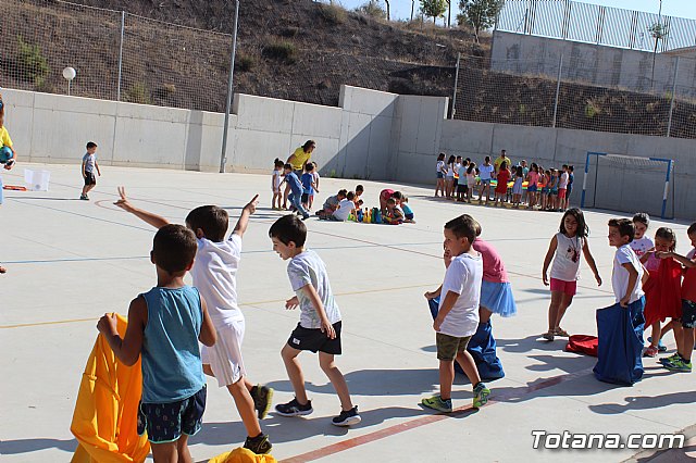 Visita a las Escuelas de Verano 2018 promovidas por el 