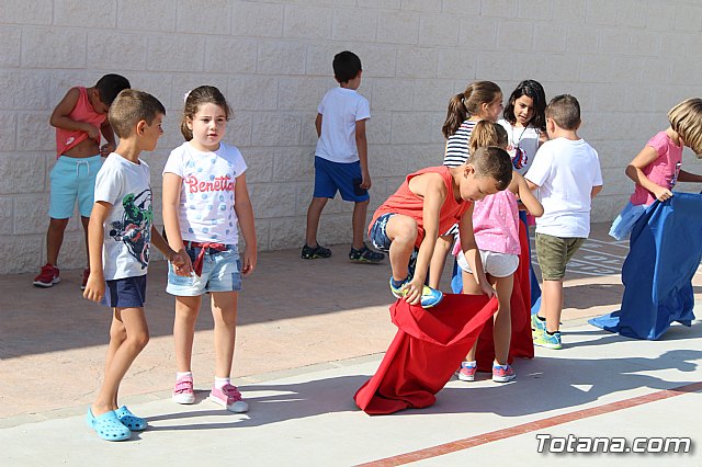 Visita a las Escuelas de Verano 2018 promovidas por el 