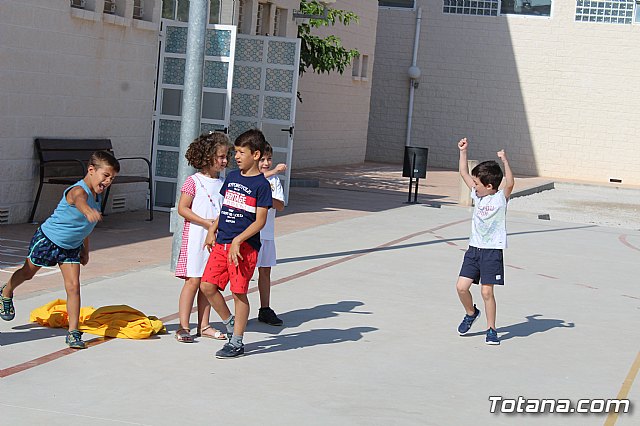 Visita a las Escuelas de Verano 2018 promovidas por el 