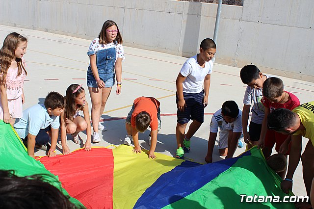 Visita a las Escuelas de Verano 2018 promovidas por el 