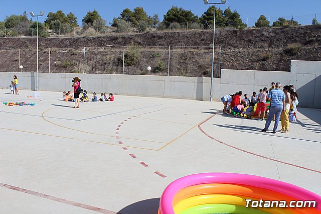 Visita a las Escuelas de Verano 2018 promovidas por el 