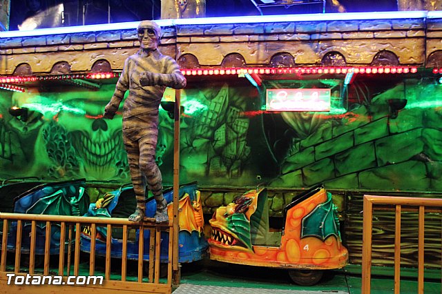 Feria de atracciones - Fiestas de Santa Eulalia 2015 - 11