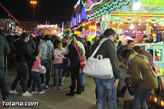 Feria de atracciones - Da del nio - Fiestas de Santa Eulalia 2015 - 6