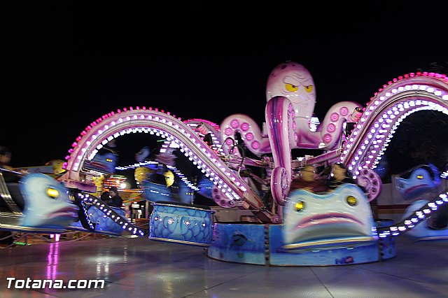 Feria de atracciones - Da del nio - Fiestas de Santa Eulalia 2015 - 39