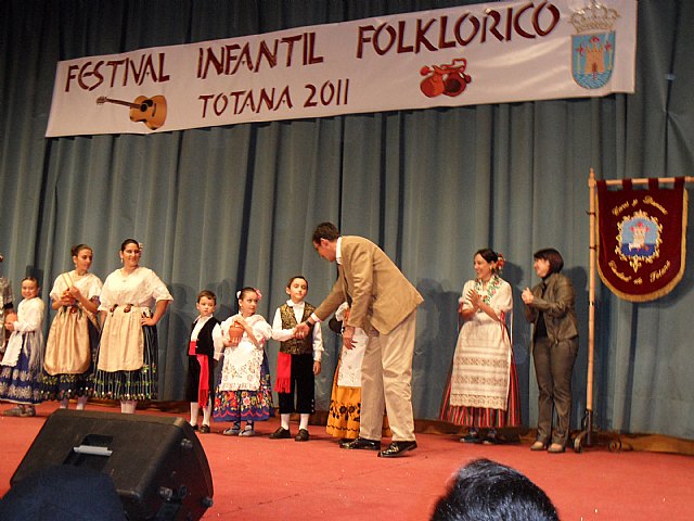 II Festival Folklrico Infantil 
