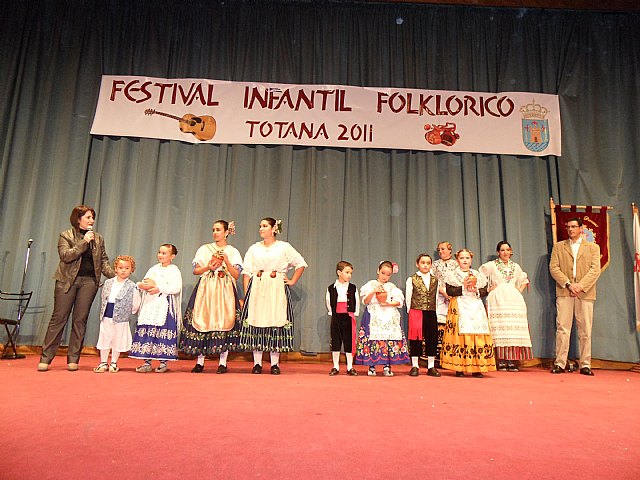 II Festival Folklrico Infantil 