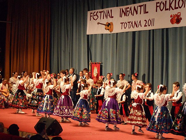 II Festival Folklrico Infantil 