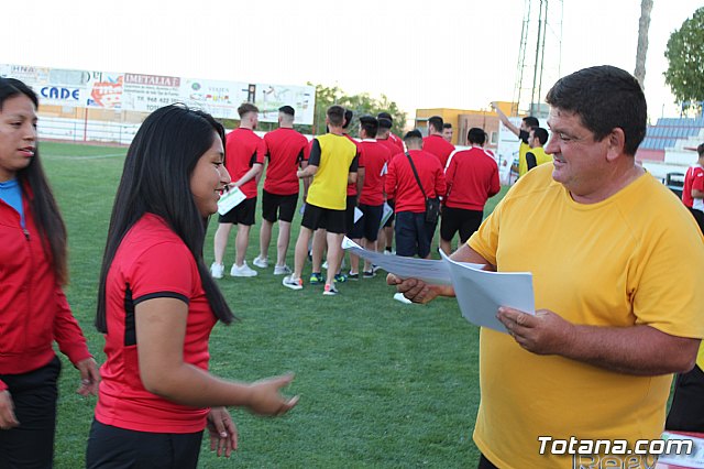 El Valencia CF gana el XVIII Torneo de Ftbol Infantil Ciudad de Totana - 360