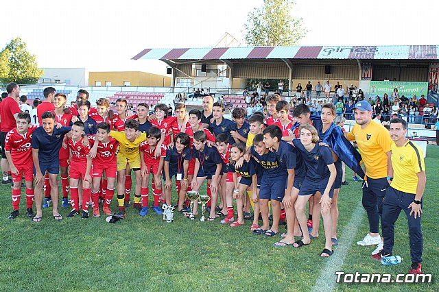El Valencia CF gana el XVIII Torneo de Ftbol Infantil Ciudad de Totana - 582