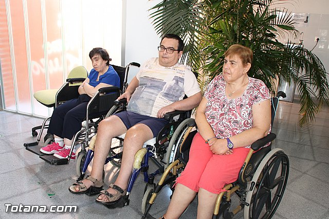 Presentacin de la adquisicin de una furgoneta para el Centro Ocupacional Jos Moy y el Centro de Enfermos Mentales - 53