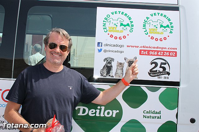 Presentacin de la adquisicin de una furgoneta para el Centro Ocupacional Jos Moy y el Centro de Enfermos Mentales - 65