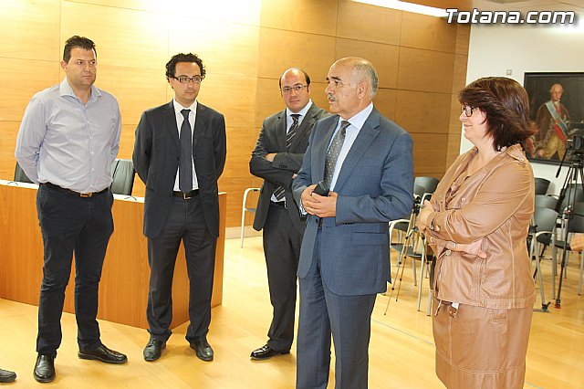 El nuevo Presidente de la Comunidad Autnoma, Alberto Garre, visita Totana - 16