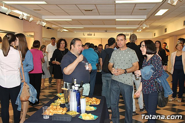 Exposicin de pintura de Lorena Cabrera 