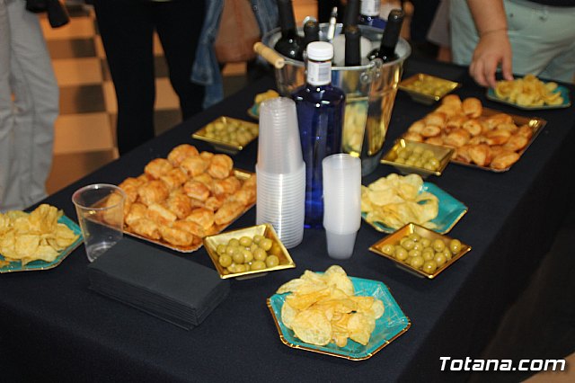 Exposicin de pintura de Lorena Cabrera 