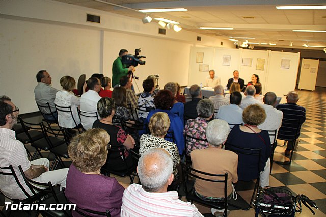 Gins Rosa dona al Archivo Municipal documentos - 39