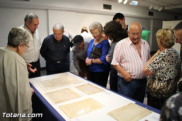 Gins Rosa dona al Archivo Municipal documentos - 50