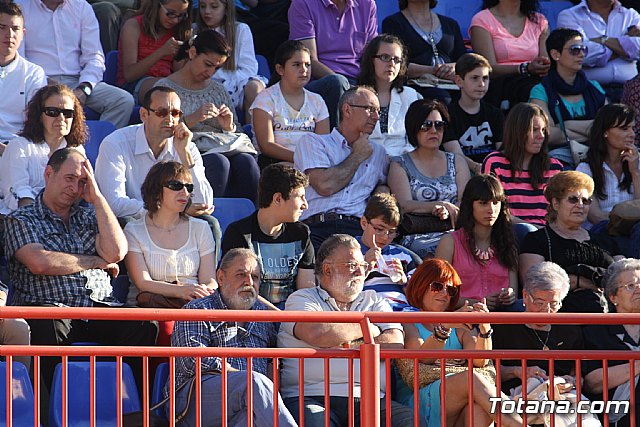 Graduacion 2 de bachillerato - IES Juan de la Cierva - 2013 - 64