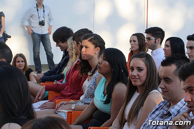 Graduacion 2 de bachillerato - IES Juan de la Cierva - 2013 - 150