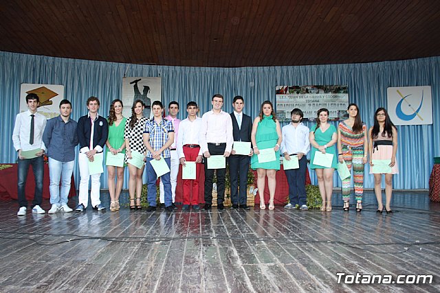 Graduacion 2 de bachillerato - IES Juan de la Cierva - 2013 - 214