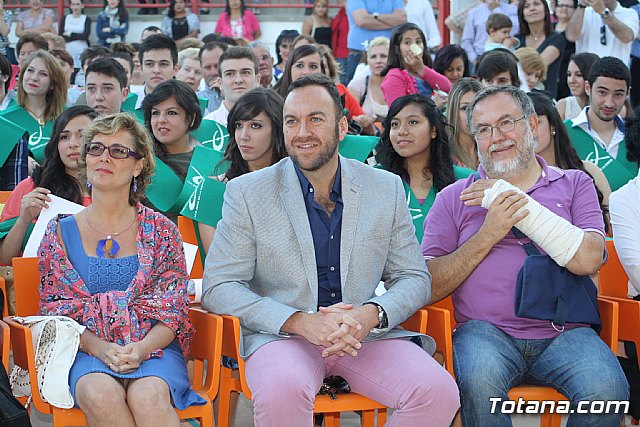 Graduacion 2 de bachillerato - IES Juan de la Cierva - 2013 - 328