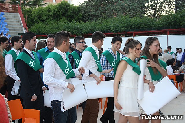 Graduacion 2 de bachillerato - IES Juan de la Cierva - 2013 - 339