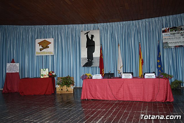 Graduacion 2 de bachillerato - IES Juan de la Cierva - 2013 - 364