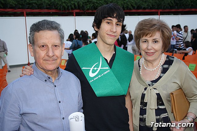 Graduacion 2 de bachillerato - IES Juan de la Cierva - 2013 - 370