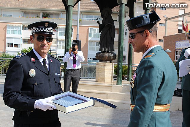 Misa da del Pilar y acto institucional de homenaje a la bandera de Espaa - 2014 - 212