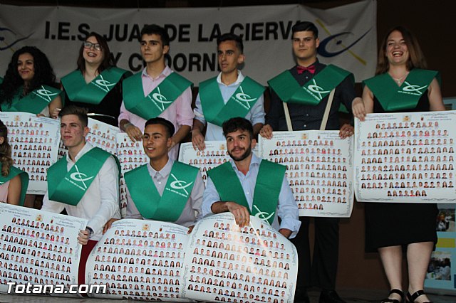 IES Juan de la Cierva 2 Bachillerato 2015-2016 - 240