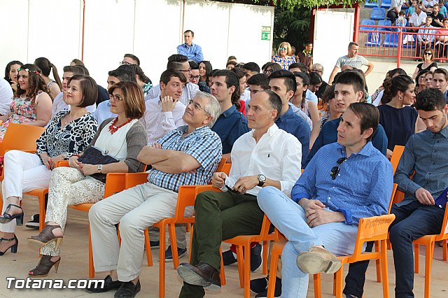 Acto de graduacin 2 de bachillerato. IES Juan de la Cierva 2015 - 9