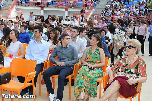 Acto de graduacin 2 de bachillerato. IES Juan de la Cierva 2015 - 12